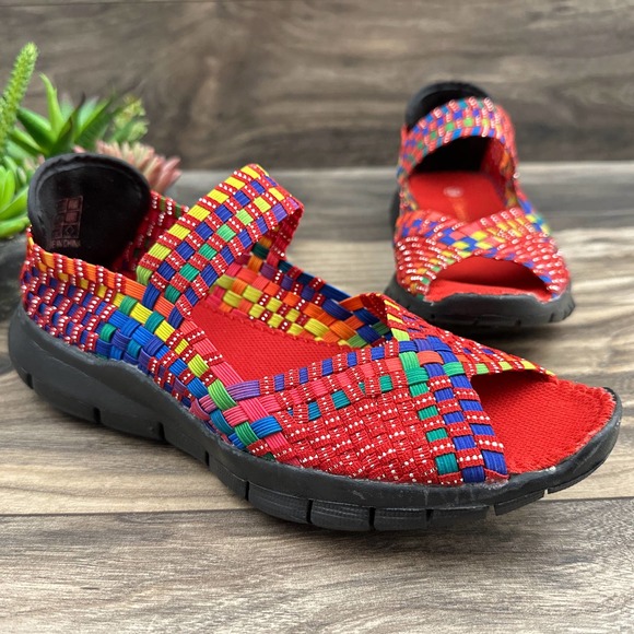 ❌SOLD❌NIB Bernie Mev 39 8 Red Multi Open Toe Woven Stretchy Mary Jane Flats - Picture 4 of 11